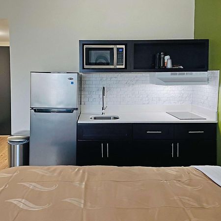Quality Inn & Suites Lake Charles South Eksteriør billede