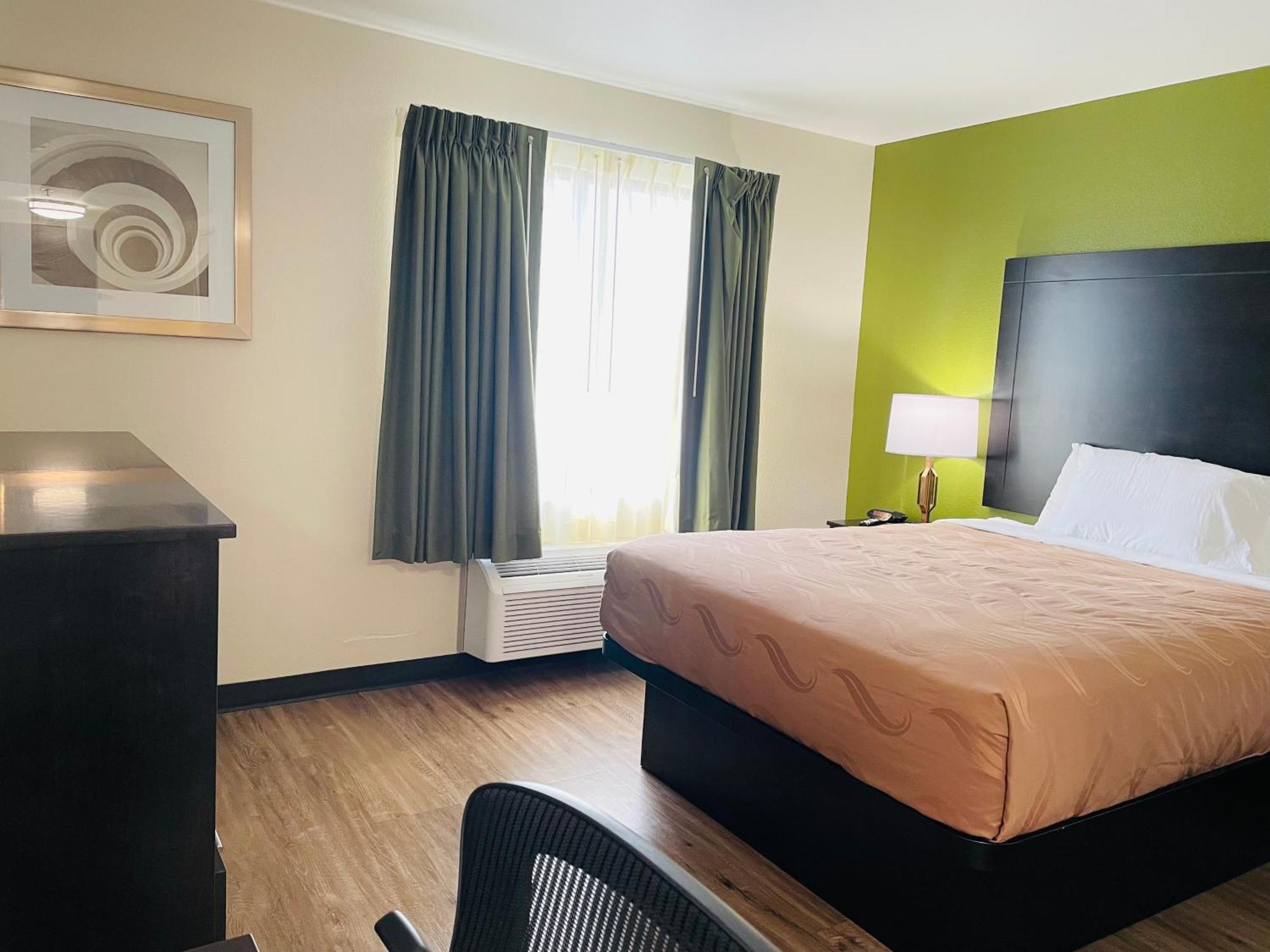 Quality Inn & Suites Lake Charles South Eksteriør billede