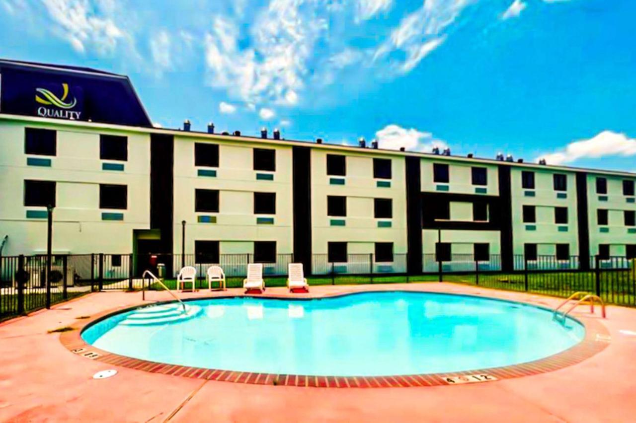 Quality Inn & Suites Lake Charles South Eksteriør billede