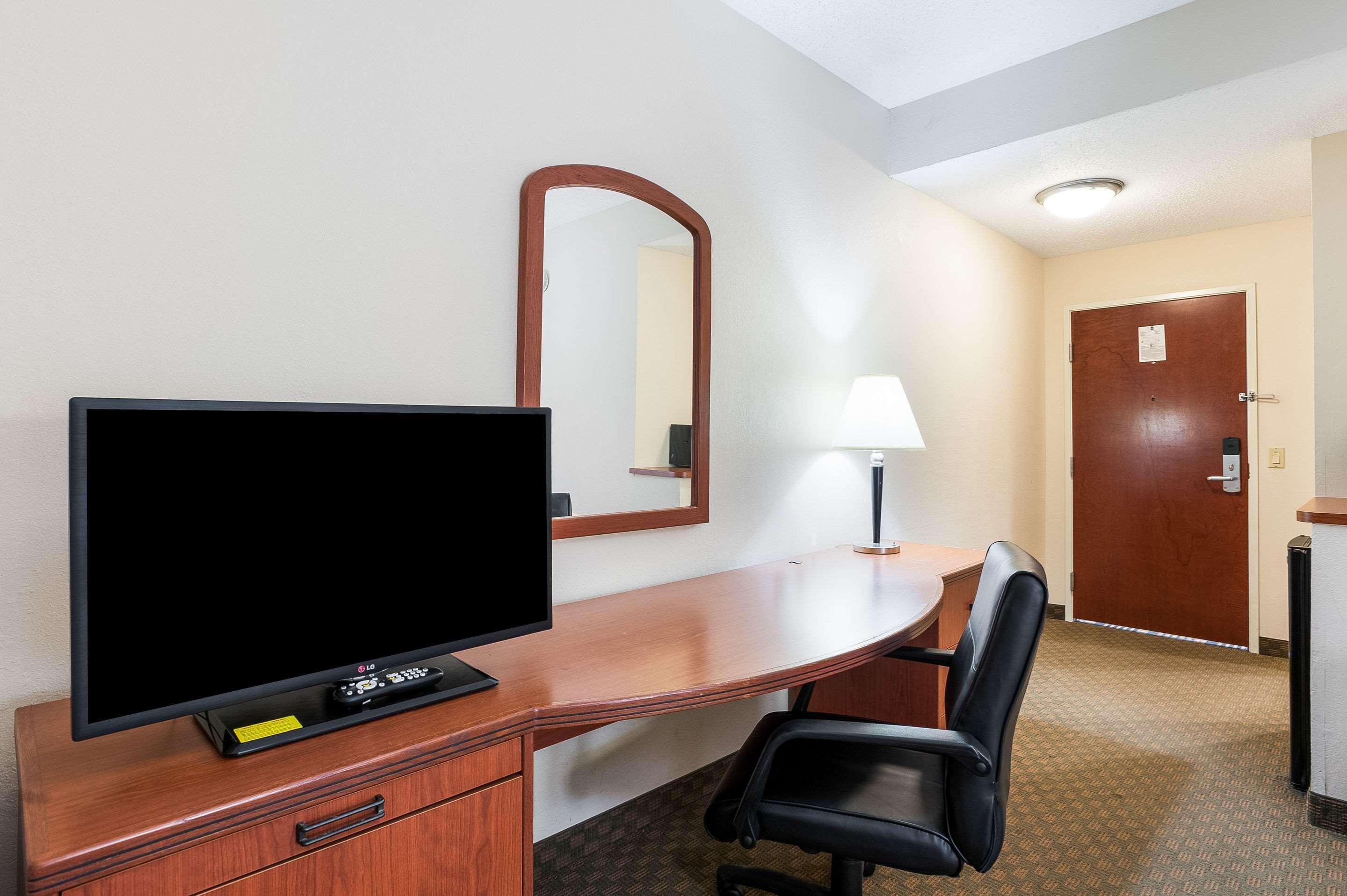 Quality Inn & Suites Lake Charles South Eksteriør billede