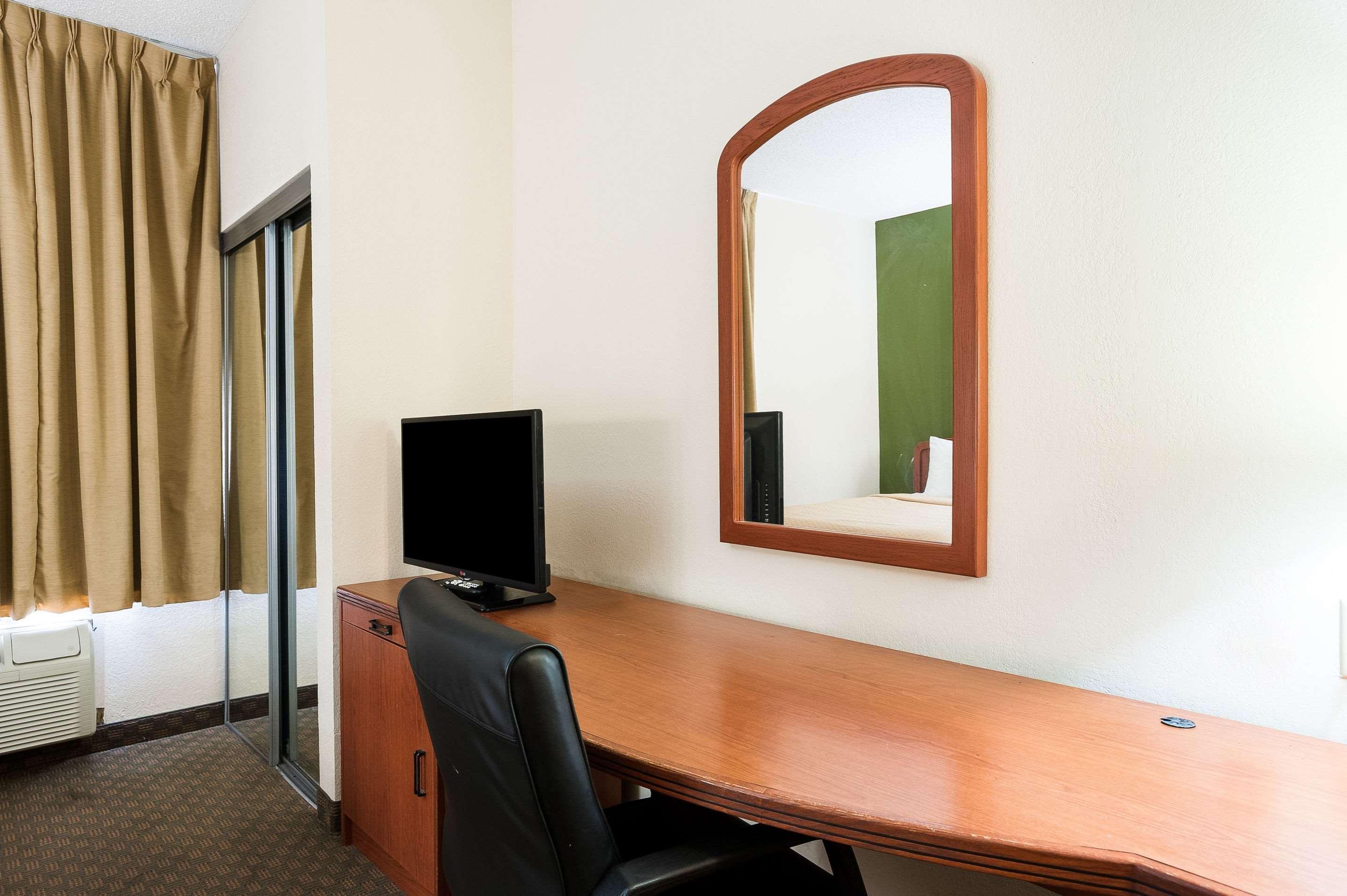 Quality Inn & Suites Lake Charles South Eksteriør billede