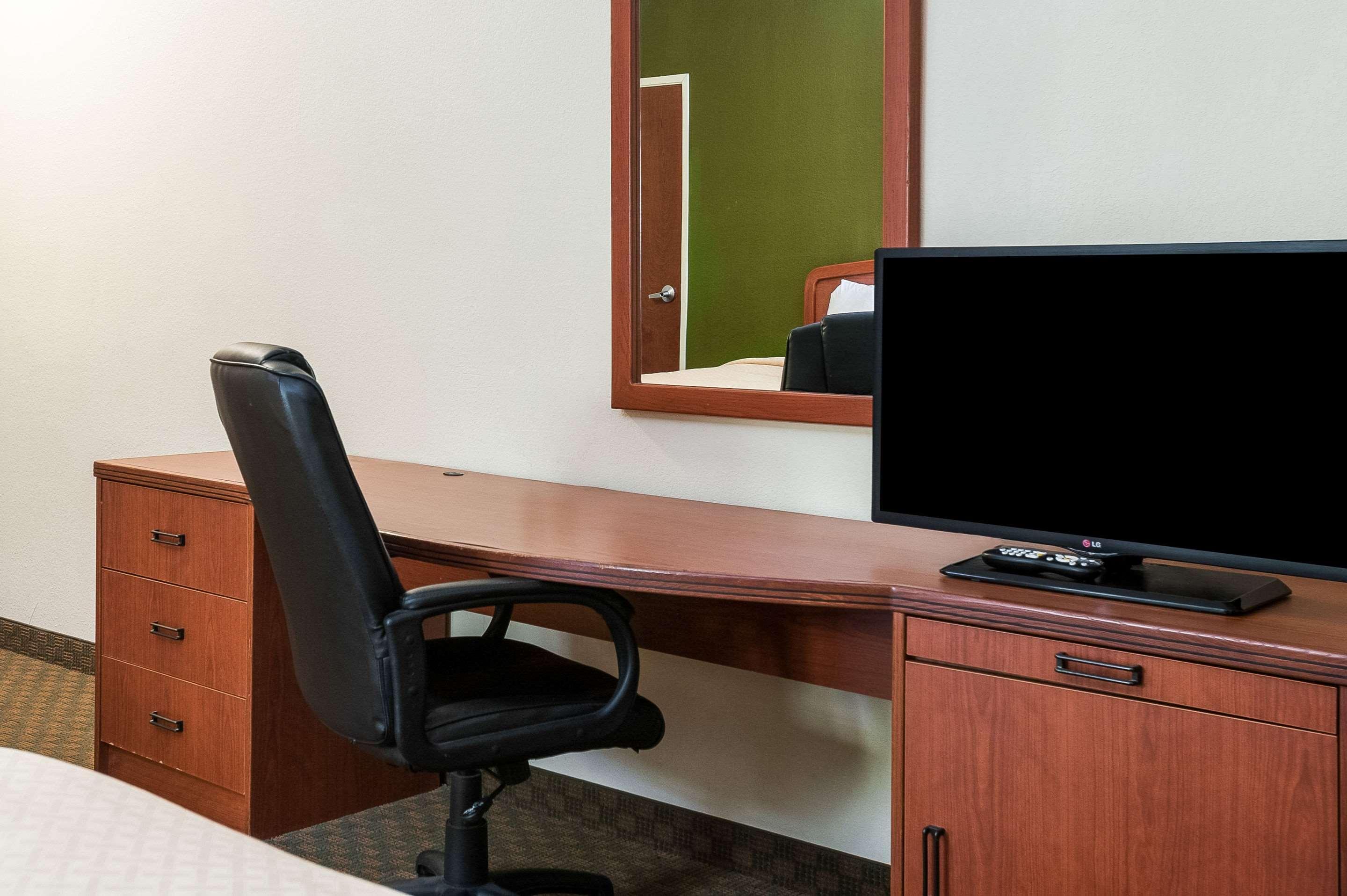 Quality Inn & Suites Lake Charles South Eksteriør billede