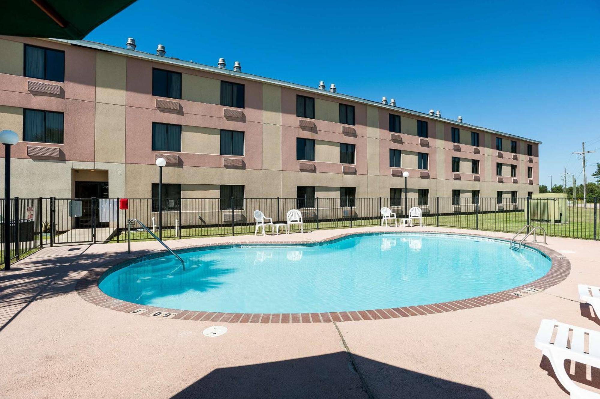 Quality Inn & Suites Lake Charles South Eksteriør billede