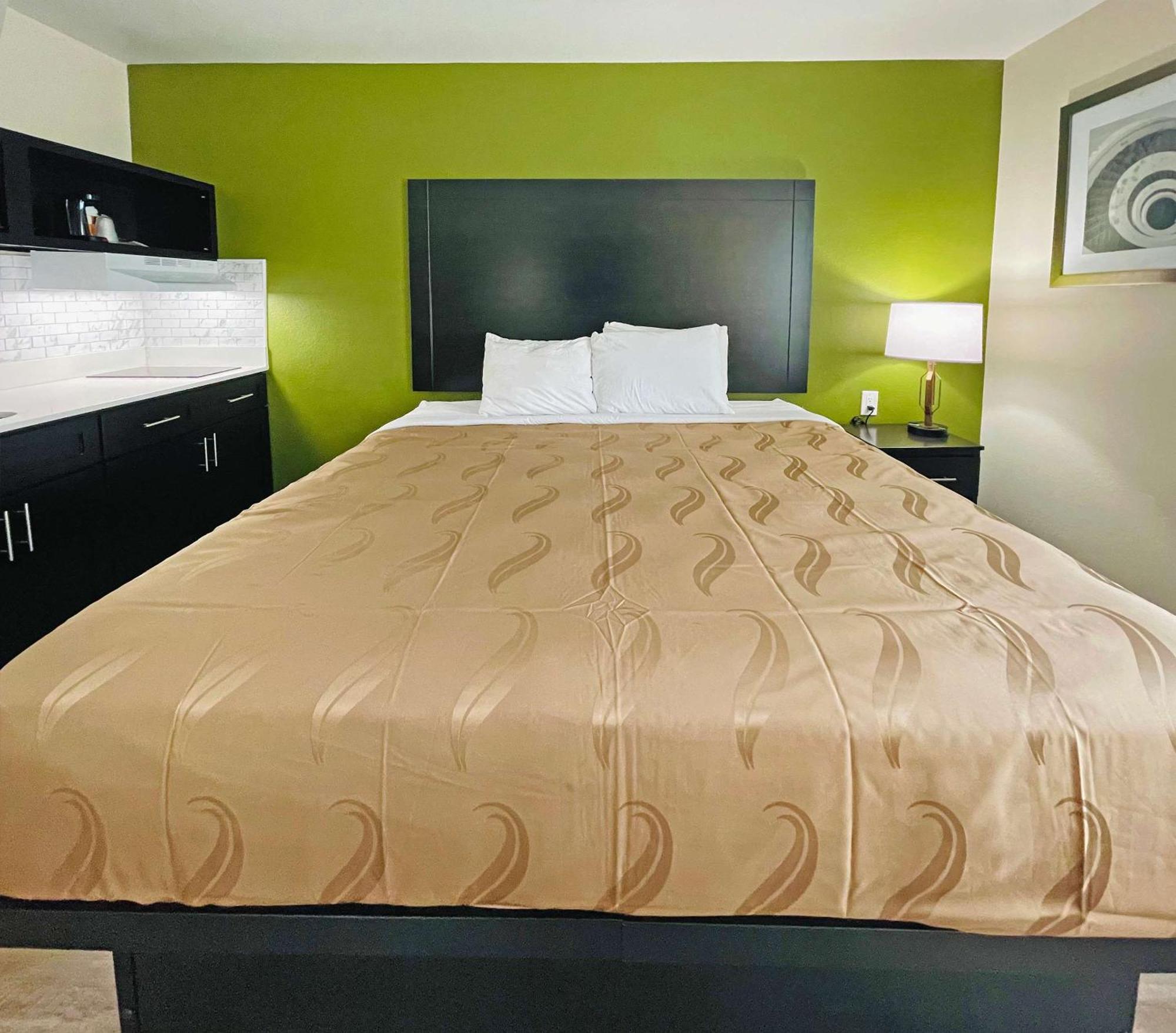 Quality Inn & Suites Lake Charles South Eksteriør billede